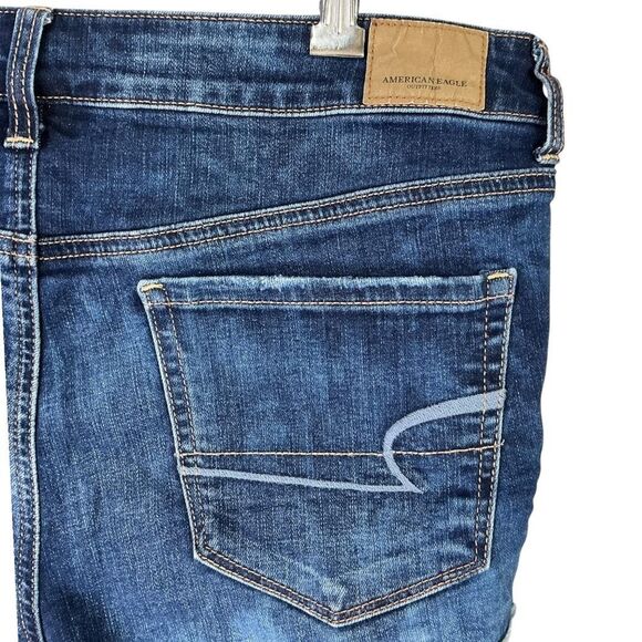 American Eagle Jean Shorts Women 10 Blue Hi-Rise Shortie Super Stretch Distress - Picture 5 of 8